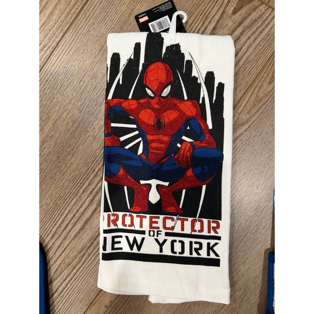 Marvel - Picture 2 of 4